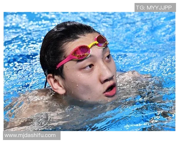 仰泳运动概述与技巧解析：从基础动作到专业训练的全面指导