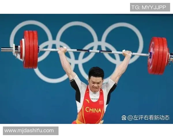 奋力突破极限 重塑力量与速度的传奇举重运动员的荣耀之路